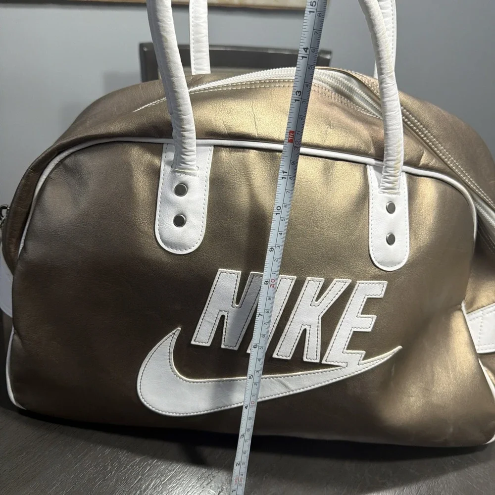 Rare!  NIKE Travel Bag Gold